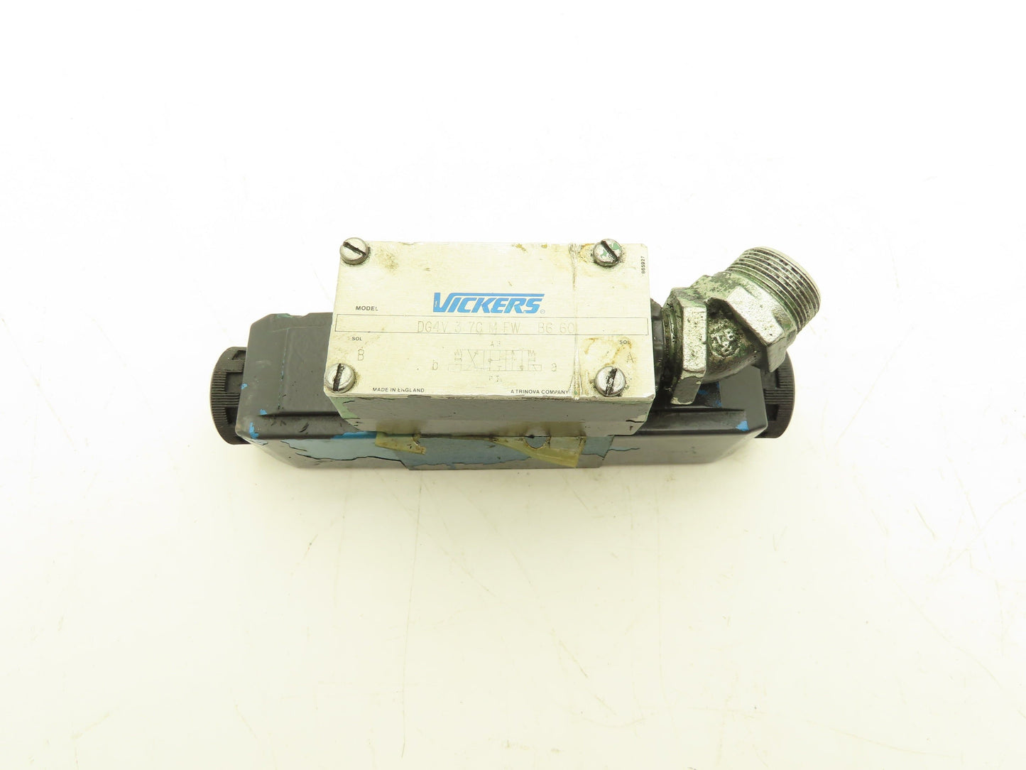 Vickers DG4V-3-7C-M-FW-B6-60 Hydraulic Directional Control Solenoid Valve 110V