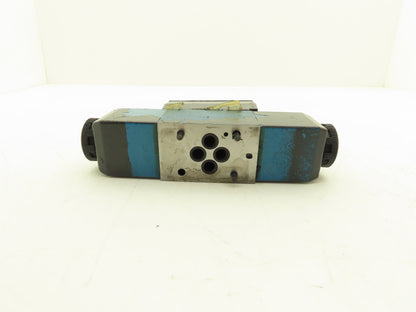 Vickers DG4V-3-7C-M-FW-B6-60 Hydraulic Directional Control Solenoid Valve 110V