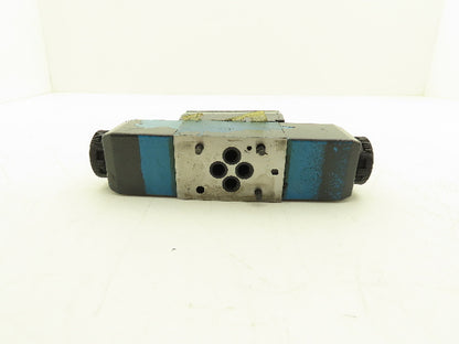 Vickers DG4V-3-7C-M-FW-B6-60 Hydraulic Directional Control Solenoid Valve 110V