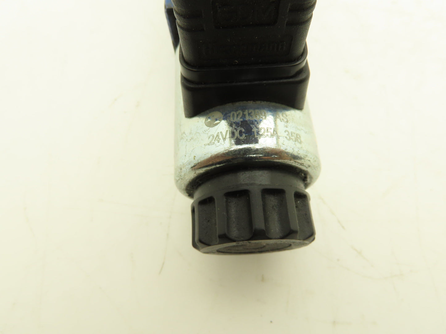 Rexroth 4WE6G2-62/EG24N9K4 Hydraulic Directional Solenoid Valve 24VDC