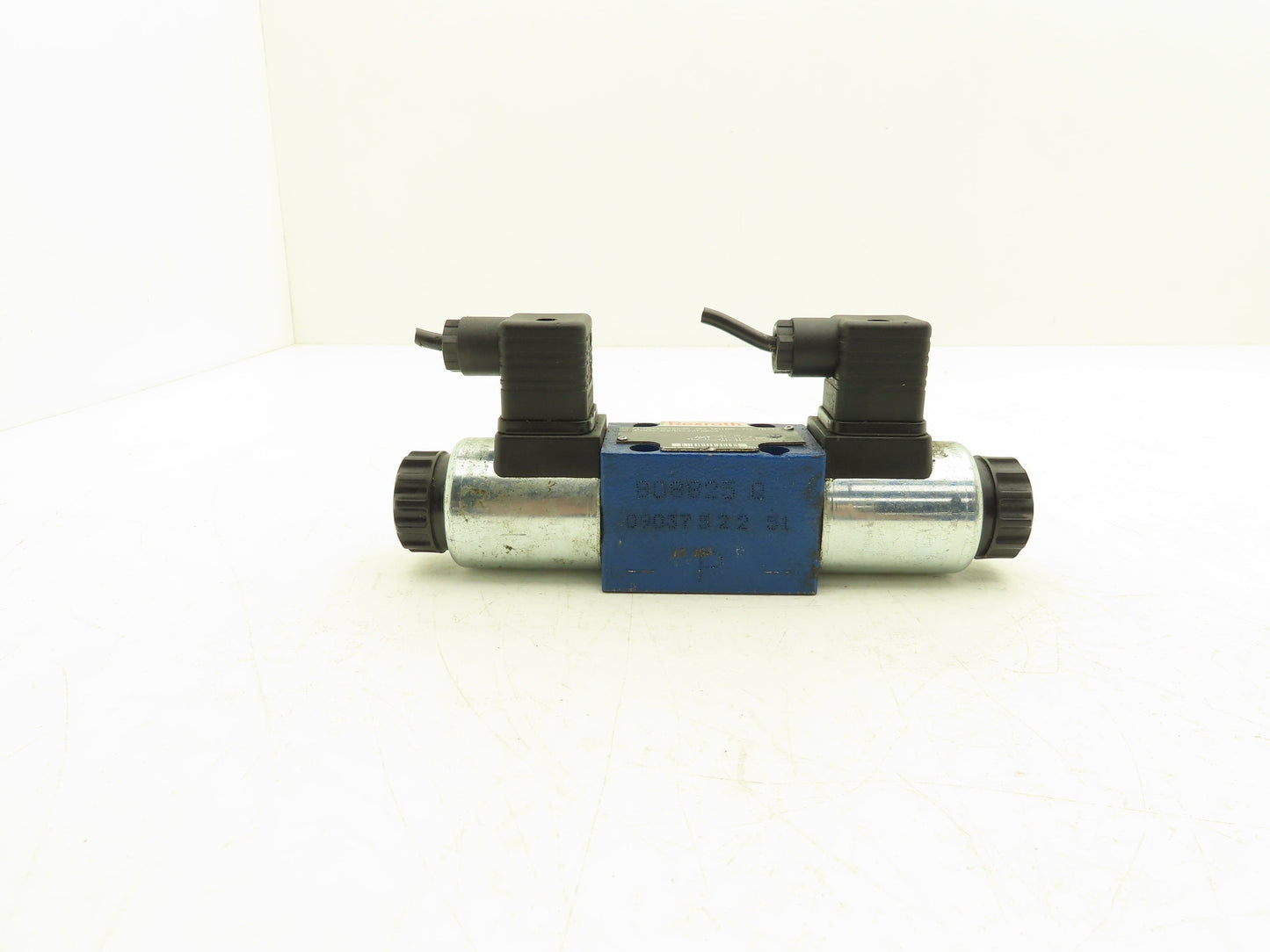 Rexroth 4WE6G2-62/EG24N9K4 Hydraulic Directional Solenoid Valve 24VDC
