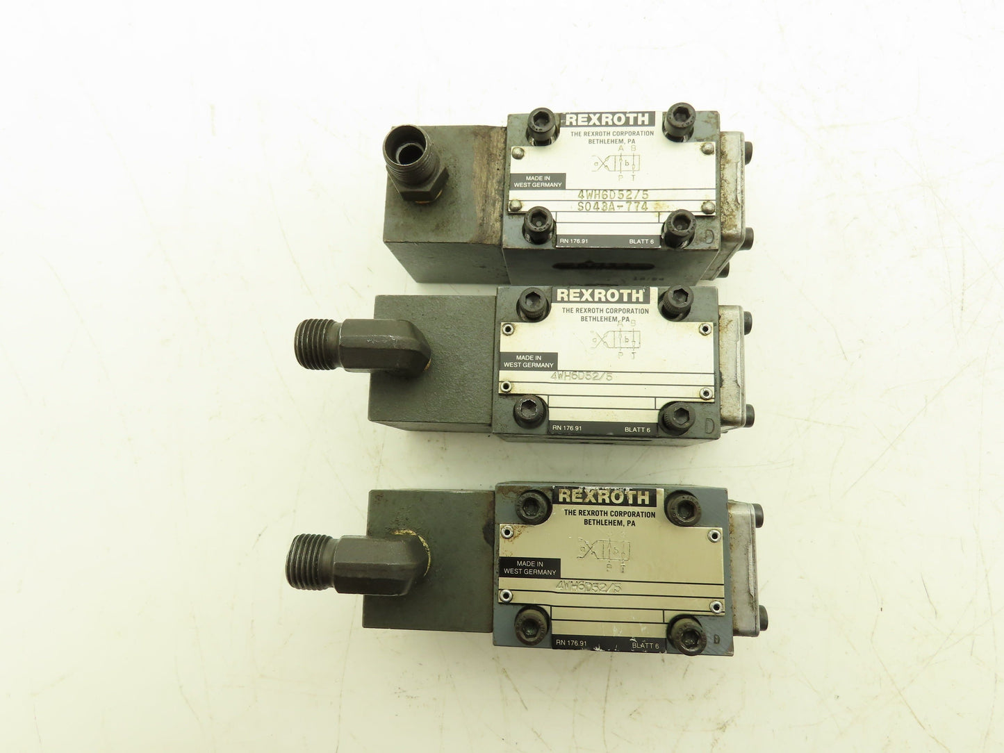 Rexroth 4WH6D52/5 Hydraulic Directional Valve 4 Port 2 Position 	Lot of 3