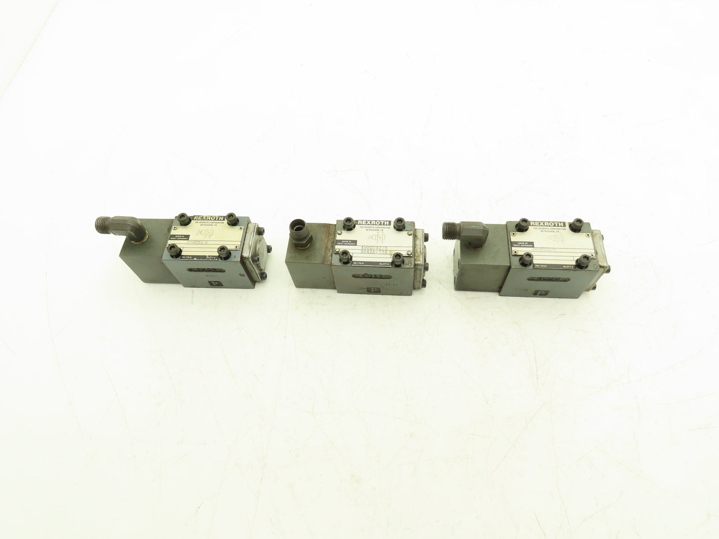 Rexroth 4WH6D52/5 Hydraulic Directional Valve 4 Port 2 Position 	Lot of 3