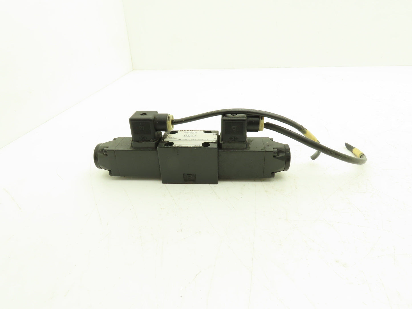 Rexroth 4WE6M51/AG24N9K4V Hydraulic Directional Solenoid Valve 24VDC