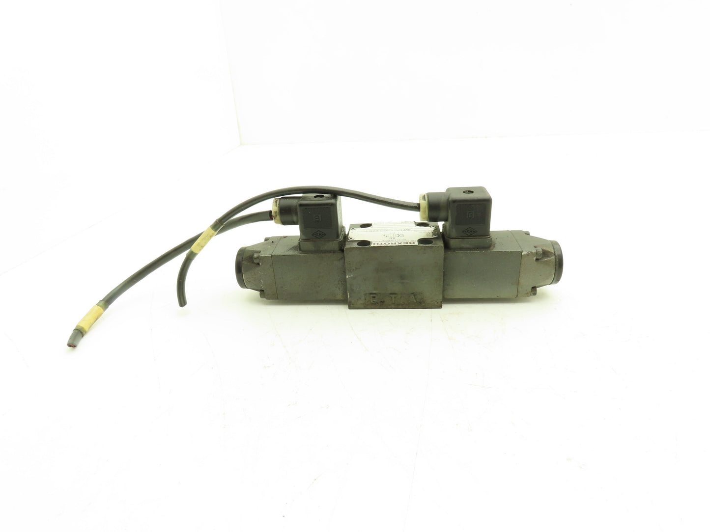 Rexroth 4WE6M51/AG24N9K4V Hydraulic Directional Solenoid Valve 24VDC