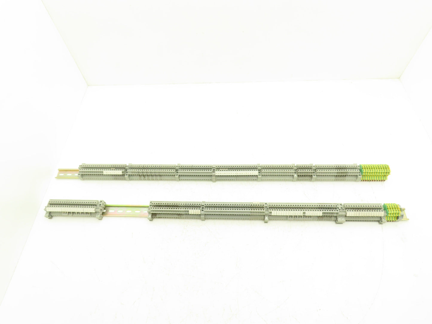 Phoenix Contact Typ UK2,5B 2.5mm² 25A Terminal 600V 28-12AWG DIN Rail Lot of 253