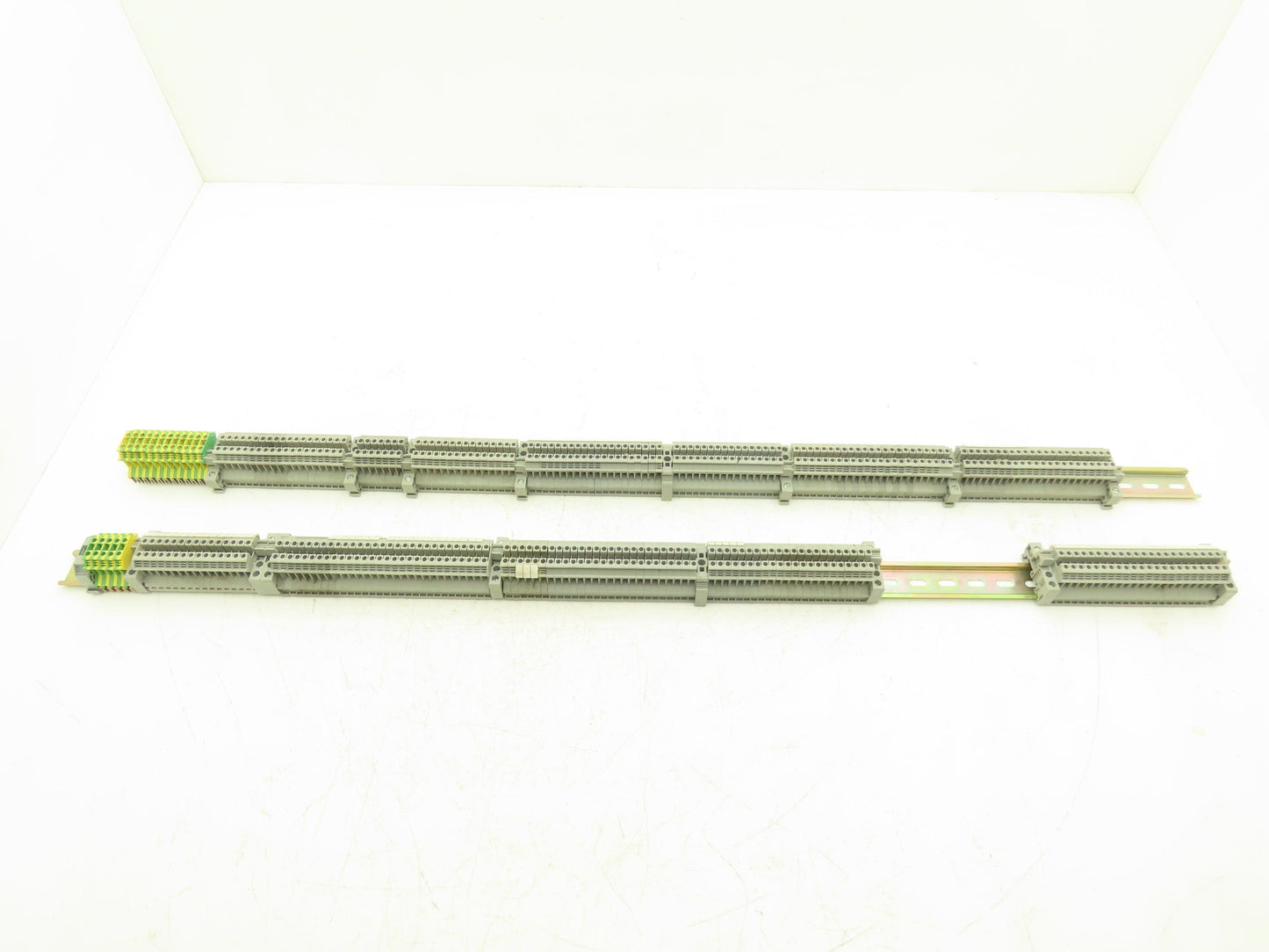 Phoenix Contact Typ UK2,5B 2.5mm² 25A Terminal 600V 28-12AWG DIN Rail Lot of 253