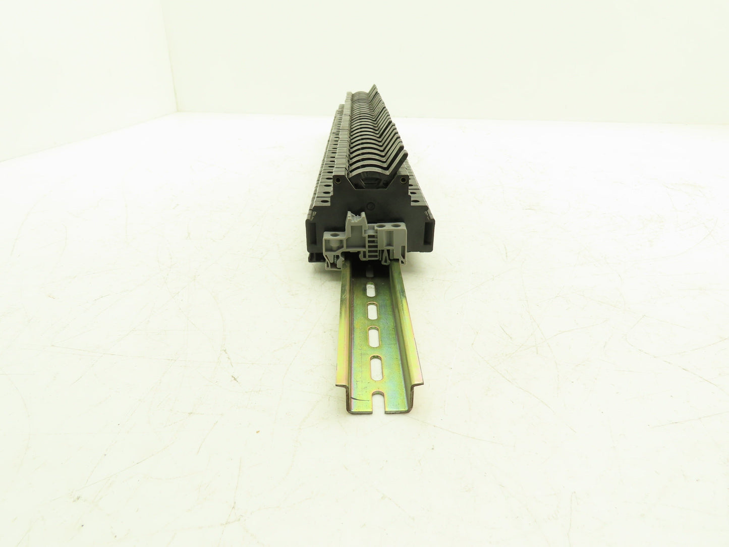 Phoenix Contact UK10,3-Hesi 16mm² 10x38mm Fuse Holder 600V 30A 18-8AWG Lot of 29