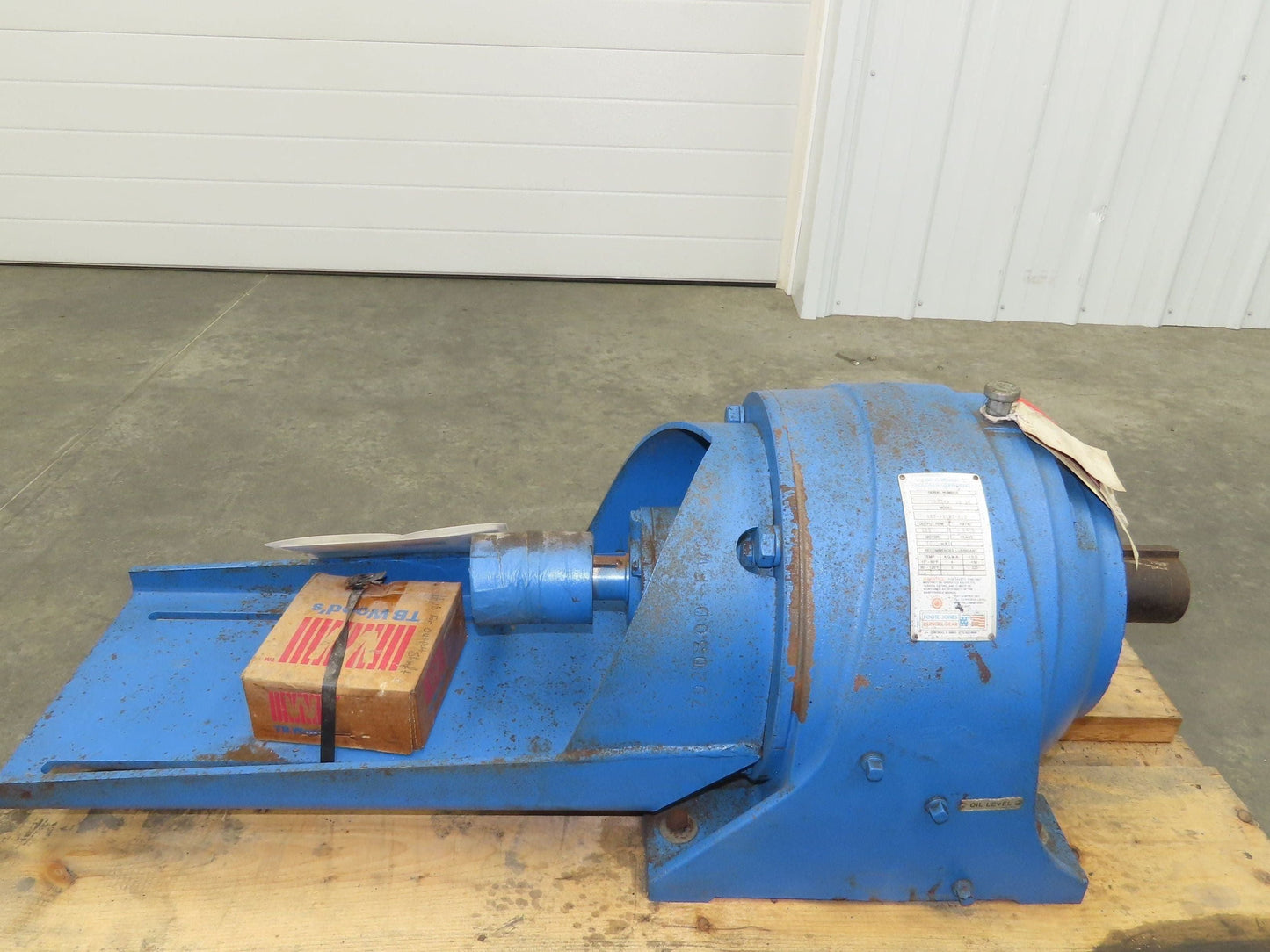 Foote Jones 823-MS823-213 Line-o-Motor Inline Gearbox 14:1 Reducer 125 RPM 36Hp