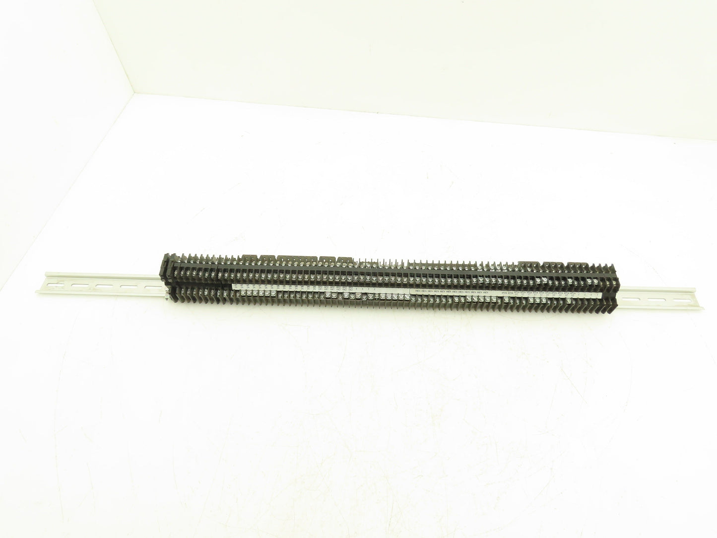 IDEC BNH15W Terminal 600v 1.25mm² 10A 22-14AWG Lot of 175