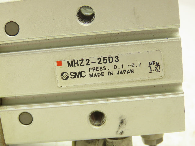 SMC MHZ2-25D3 Pneumatic Parallel Air Gripper 25mm Bore Double Acting Lot of 2