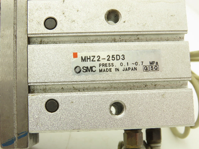 SMC MHZ2-25D3 Pneumatic Parallel Air Gripper 25mm Bore Double Acting Lot of 2