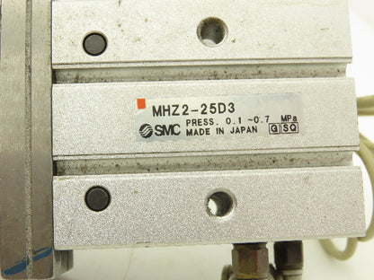 SMC MHZ2-25D3 Pneumatic Parallel Air Gripper 25mm Bore Double Acting Lot of 2