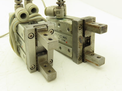 SMC MHZ2-20D Pneumatic Parallel Air Gripper 20mm Bore Double Acting Lot of 2