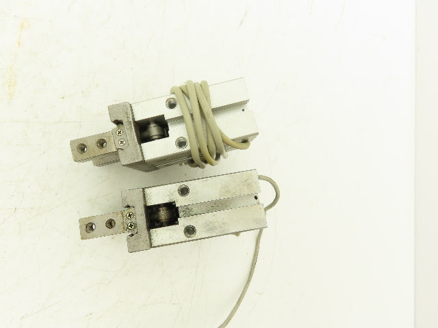 SMC MHZ2-20D Pneumatic Parallel Air Gripper 20mm Bore Double Acting Lot of 2