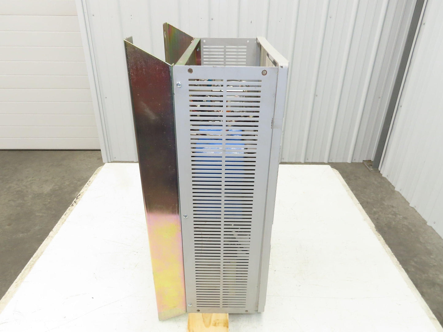 Allen Bradley 1336-B025-EOF Variable Frequency AC Drive 25Hp 460V 3PH VFD