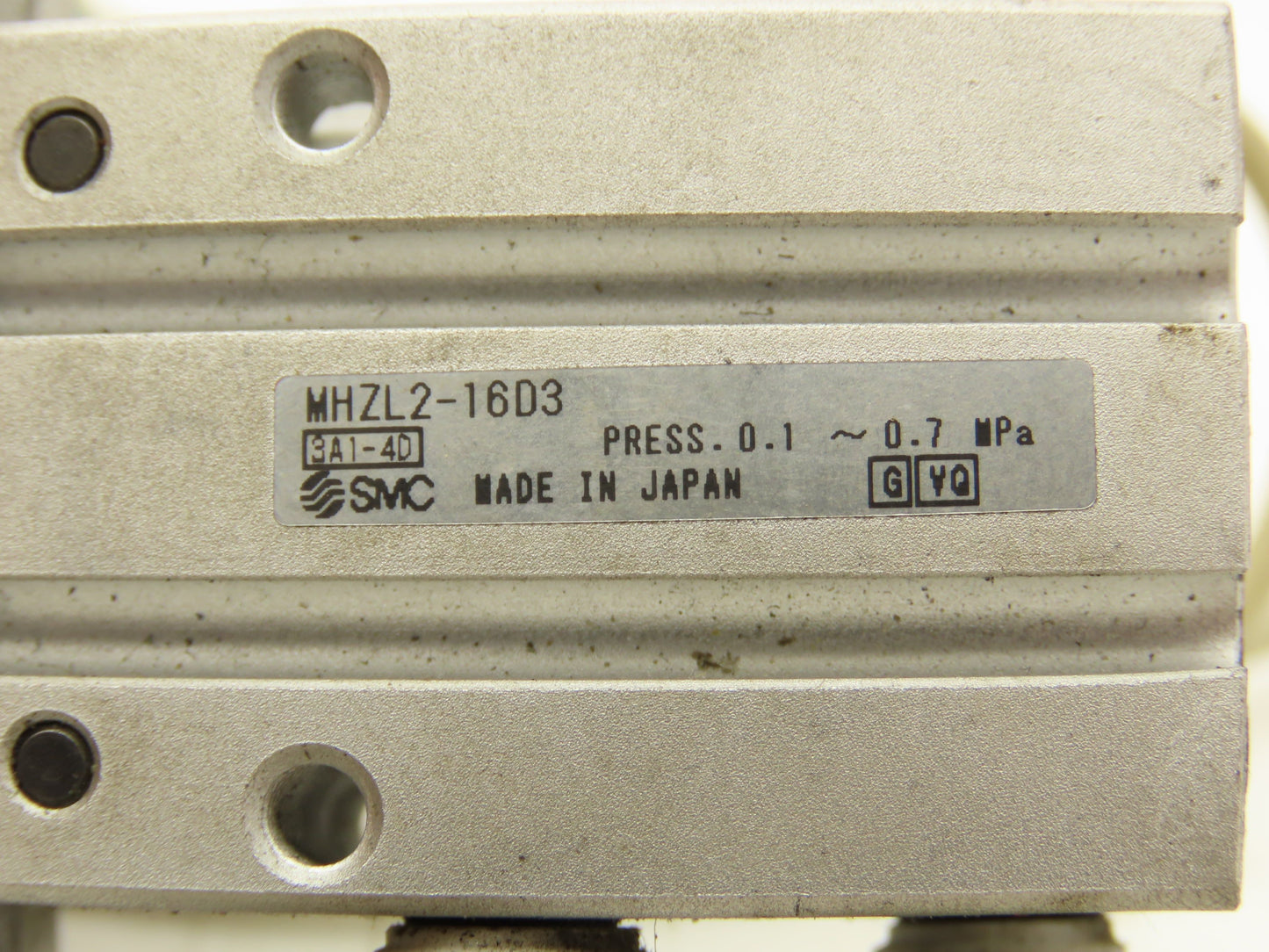 SMC MHZL2-16D3 Pneumatic Parallel Air Gripper 16mm Bore Double Acting