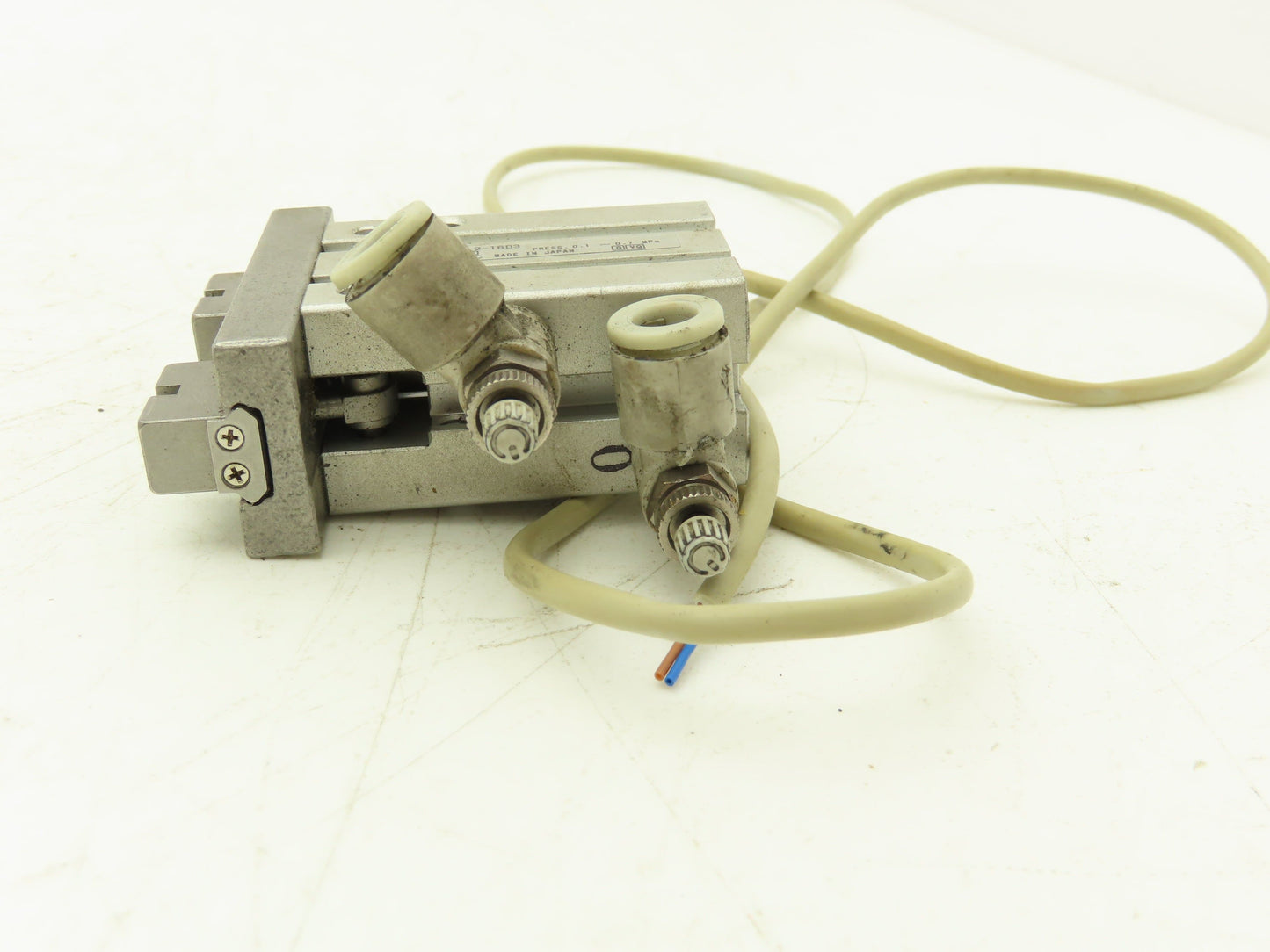 SMC MHZL2-16D3 Pneumatic Parallel Air Gripper 16mm Bore Double Acting