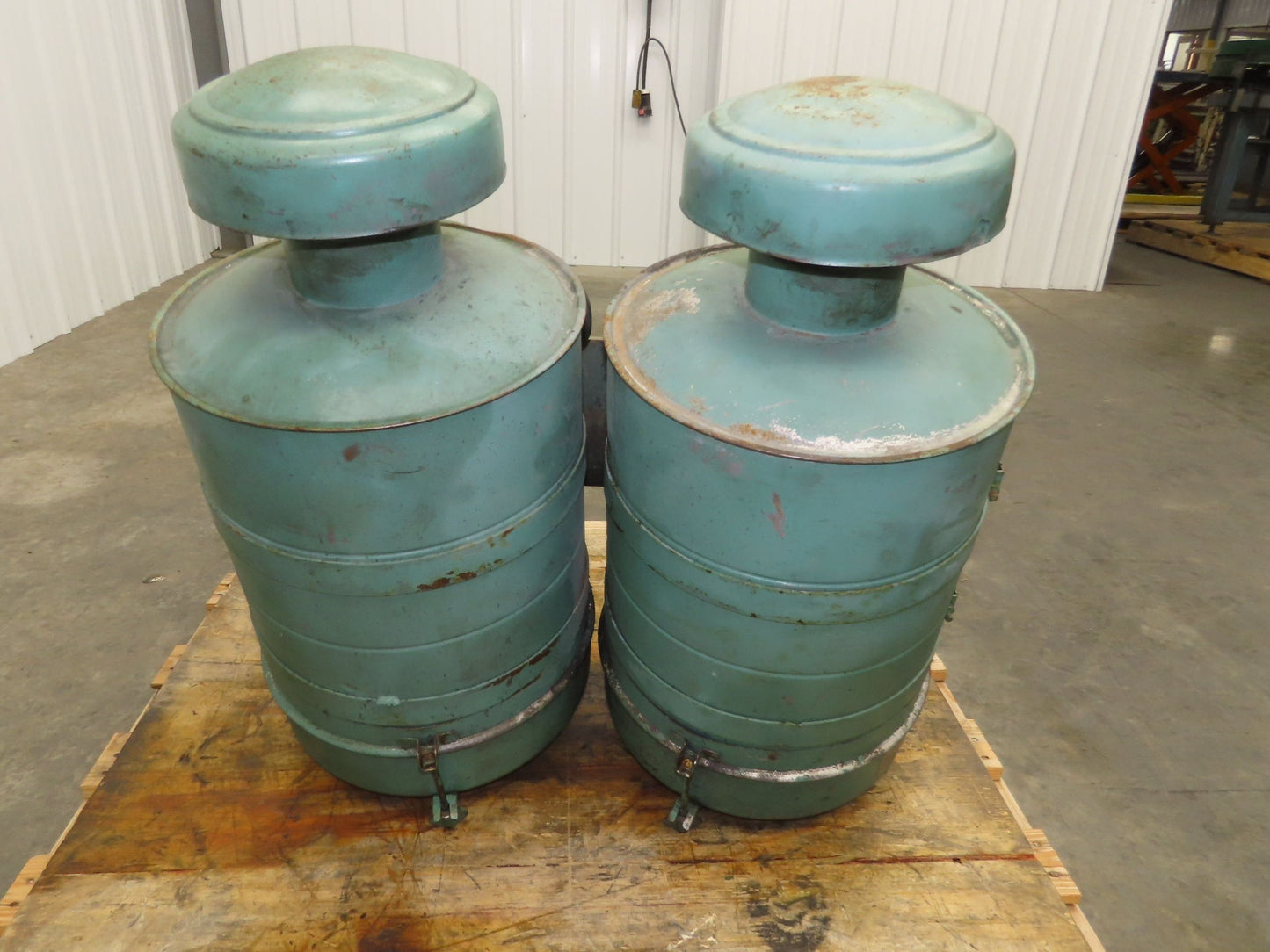 Donaldson A14173 Air Intake Filter Dual Housing 4" Inlet Bracket