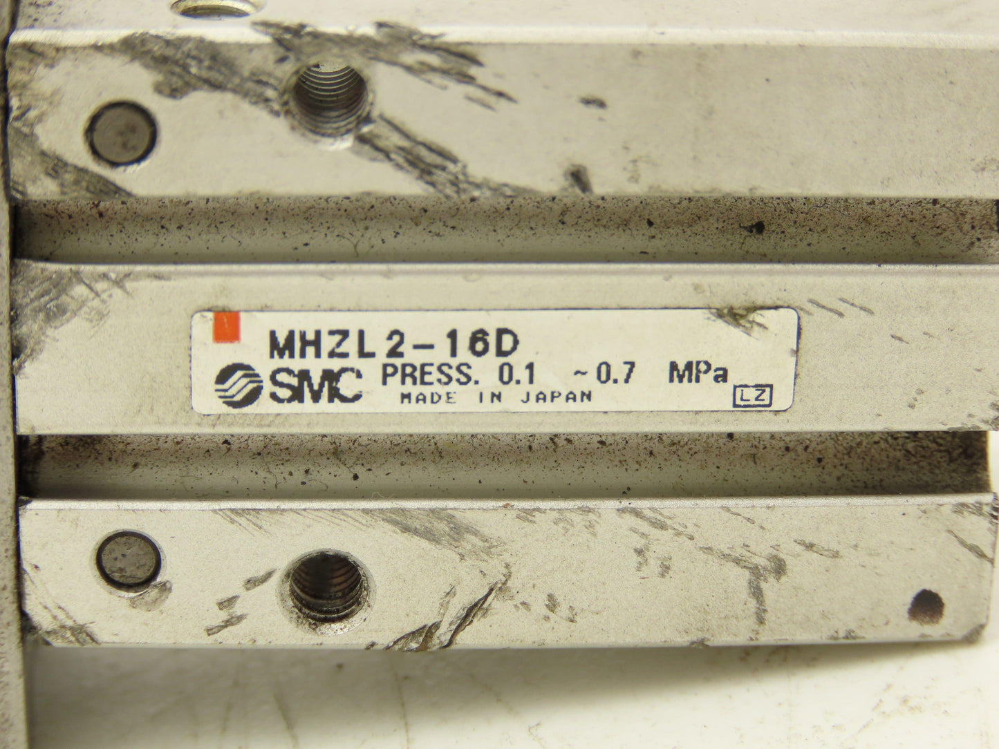 SMC MHZL2-16D Pneumatic Parallel Air Gripper 16mm Bore Double Acting