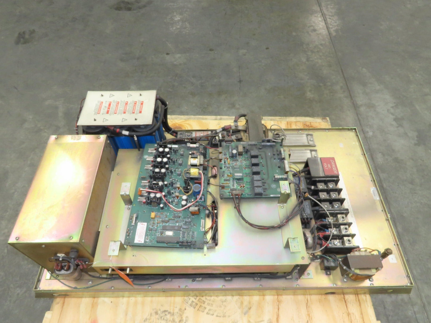 Allen Bradley 1336-B100 Variable Frequency AC Drive 40Hp 460V 3Ph VFD