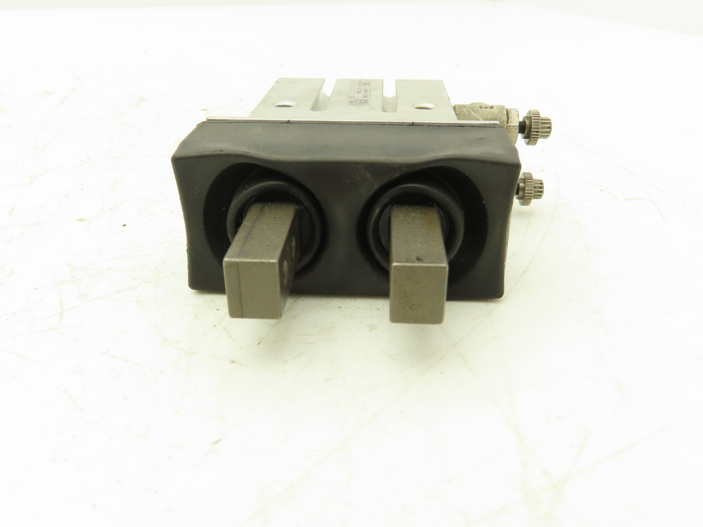 SMC MHK2-20D Pneumatic Parallel Air Gripper 25mm Bore Double Acting