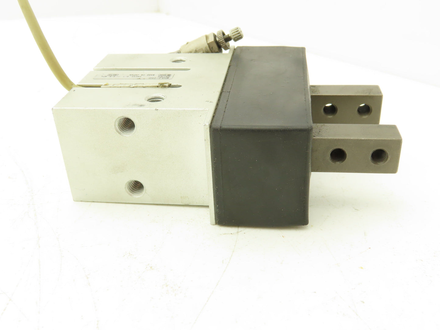 SMC MHK2-25D Pneumatic Parallel Air Gripper 25mm Bore Double Acting