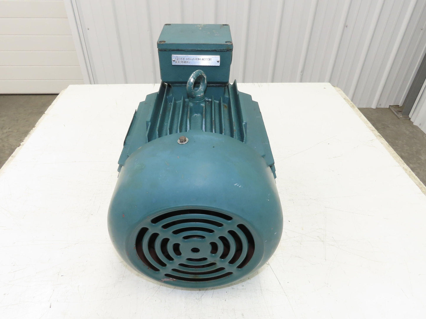 Leeson C132T17FZ43A 193310.60 IEC Metric Motor 7.5Hp 1770rpm 230/460V 3PH DF132S