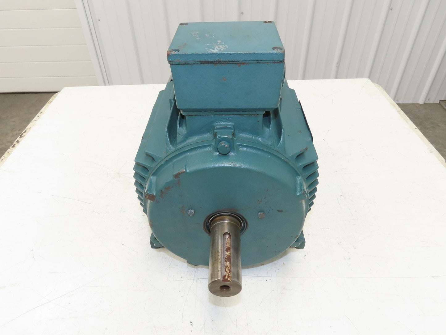 Leeson C132T17FZ43A 193310.60 IEC Metric Motor 7.5Hp 1770rpm 230/460V 3PH DF132S