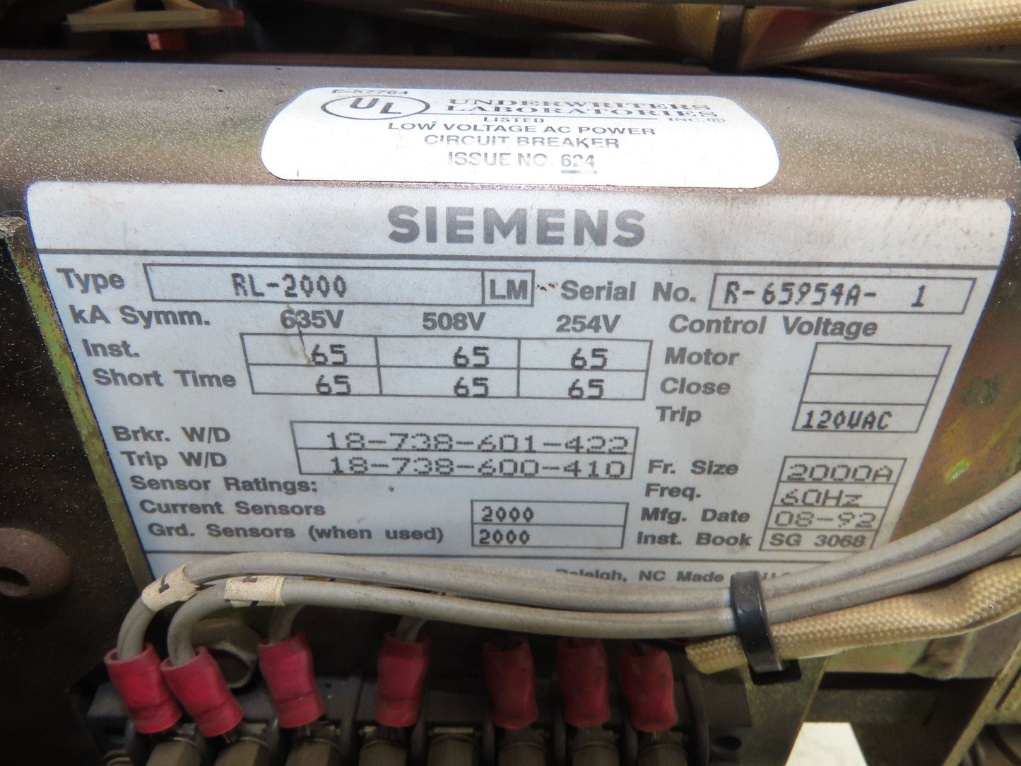 Siemens RL-2000 Air Circuit Breaker 600VAC 2000A Switchgear Static Trip III