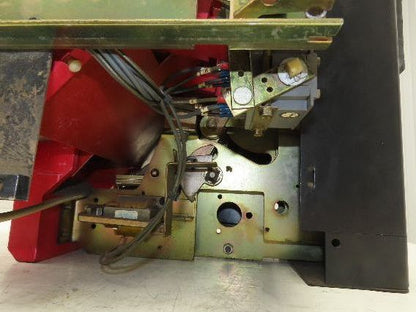 Siemens RL-2000 Air Circuit Breaker 600VAC 2000A Switchgear Static Trip III