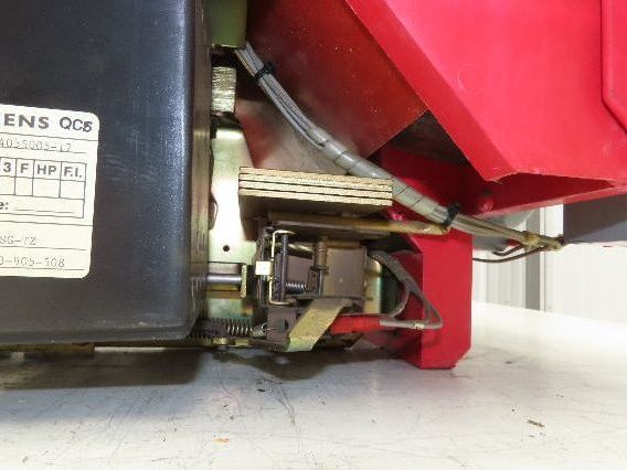 Siemens RL-2000 Air Circuit Breaker 600VAC 2000A Switchgear Static Trip III