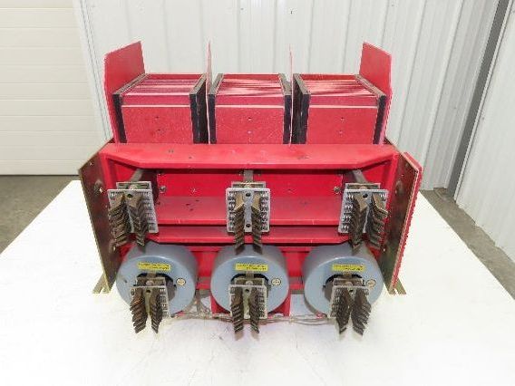 Siemens RL-2000 Air Circuit Breaker 600VAC 2000A Switchgear Static Trip III