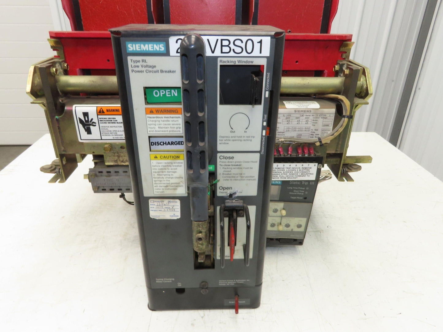 Siemens RL-2000 Air Circuit Breaker 600VAC 2000A Switchgear Static Trip III