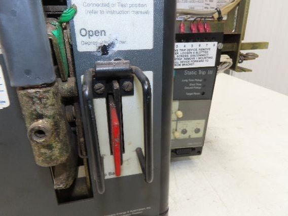 Siemens RL-2000 Air Circuit Breaker 600VAC 2000A Switchgear Static Trip III