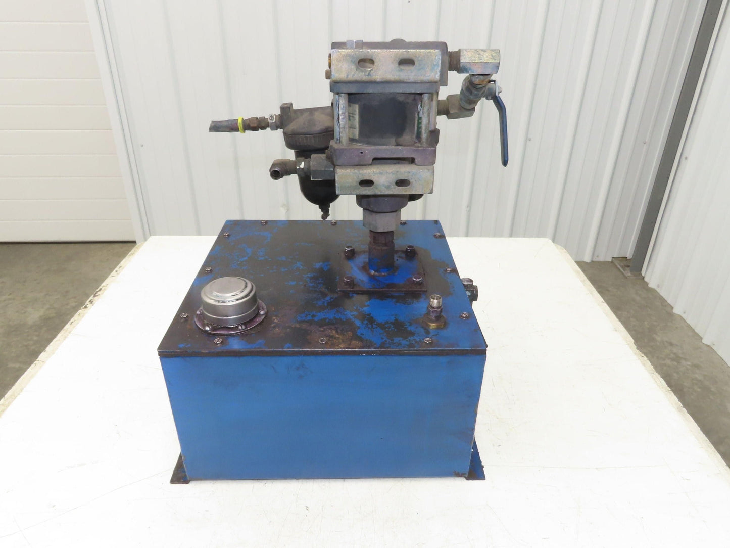 Haskel 4B-30 Pneumatic Air Powered Liquid/Oil Pump 5 Gal Hydraulic Power Unit