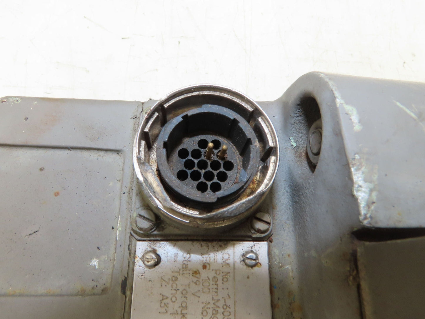 Cincinnati Milacron 1 HU3106-0AD01-Z Permanent Magnet DC Servo Motor IEC 100