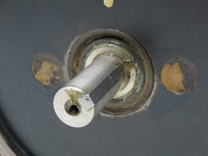 Yaskawa Electric USADED-13YRW11 AC Servo Motor UTMAH-B12BDYR7 Encoder