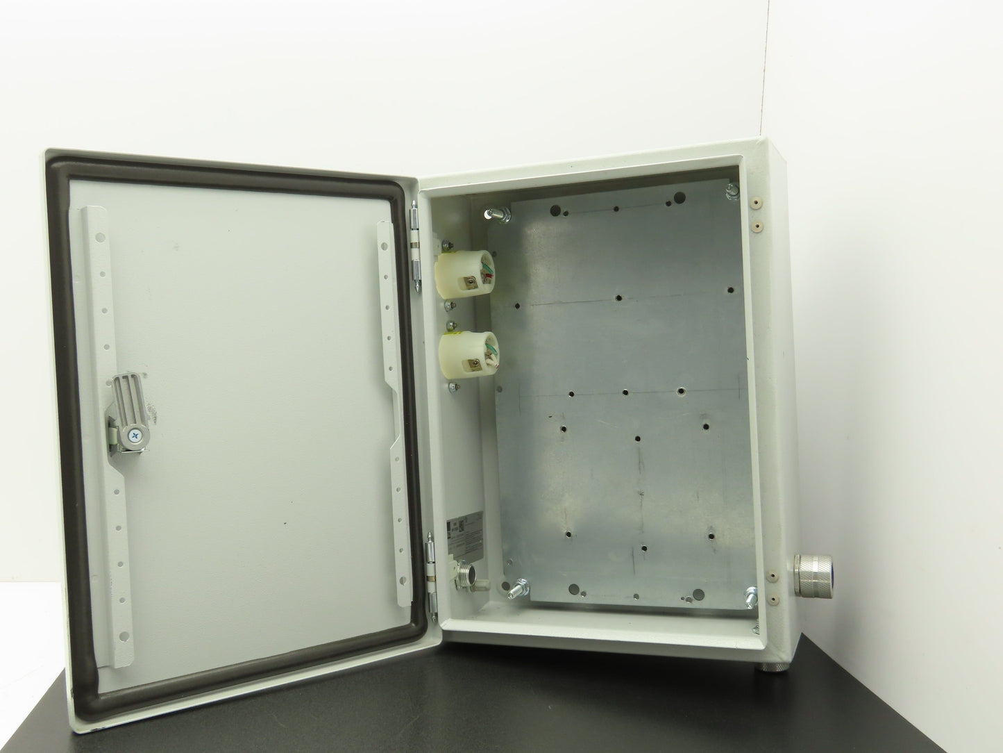 Rittal WM 8017529 Electrical Enclosure 16x12x6" Hubbell Connectors