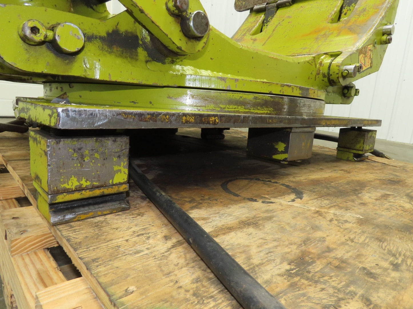 Cascade 40D Paper Roll Clamp 4000LB Fork Lift Truck Clamping Attachment Class 2