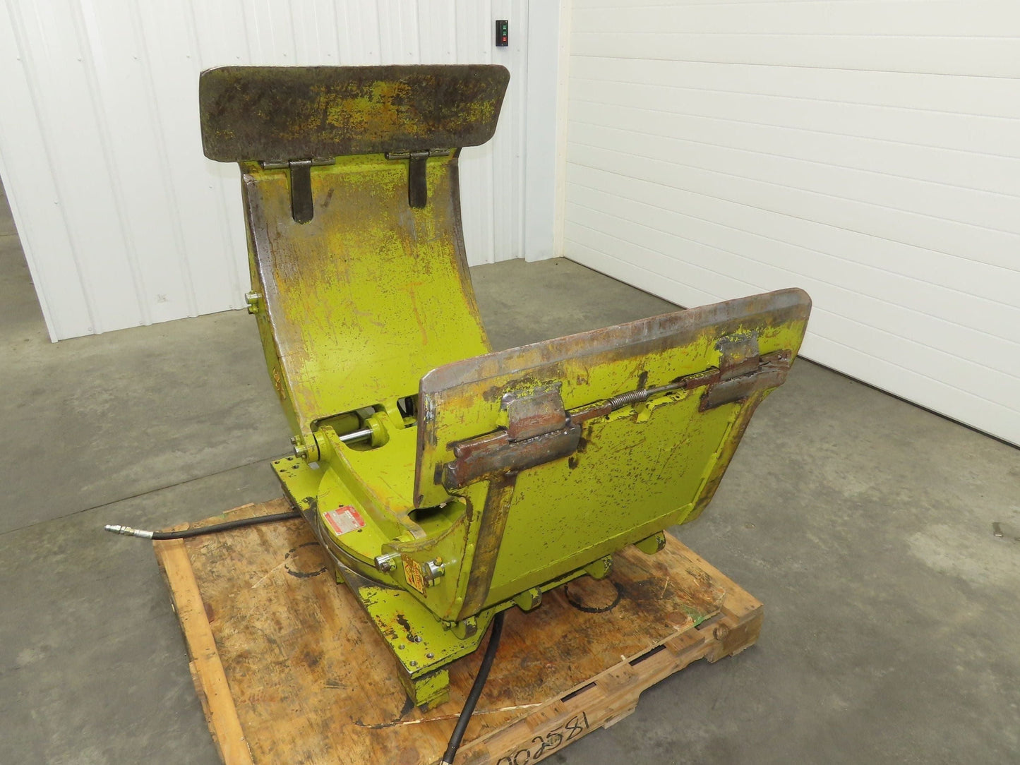 Cascade 40D Paper Roll Clamp 4000LB Fork Lift Truck Clamping Attachment Class 2