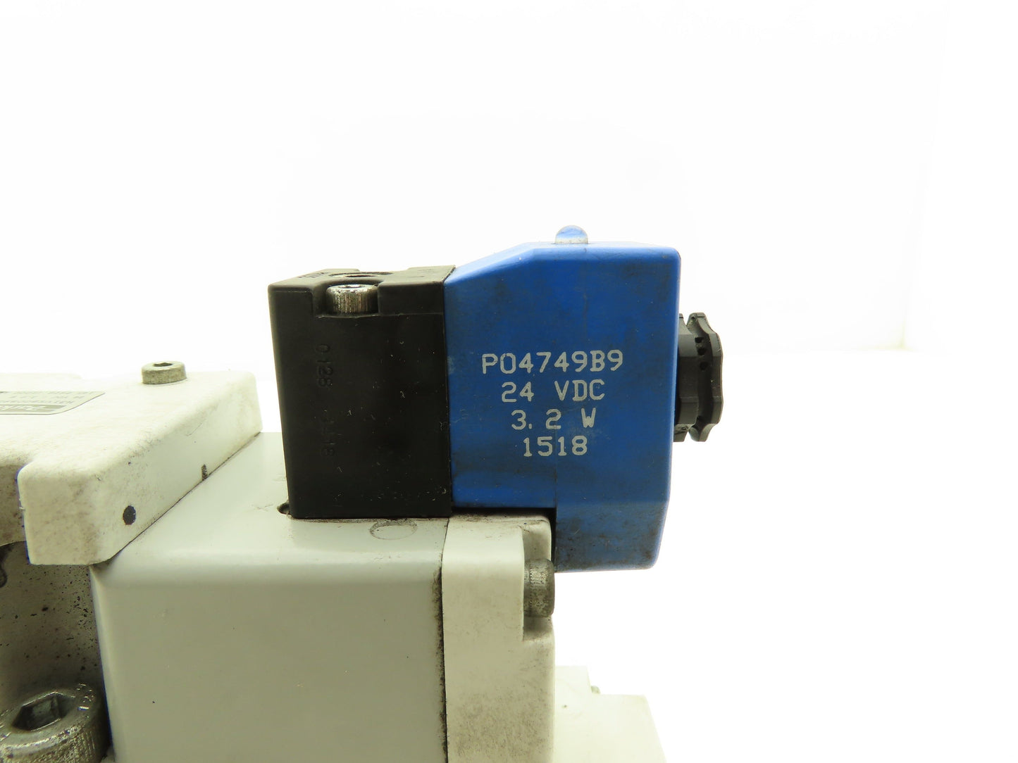 Parker H31VXBG0B9D Pneumatic Solenoid Valve 24VDC 4/2 with Manifold 3/4"npt