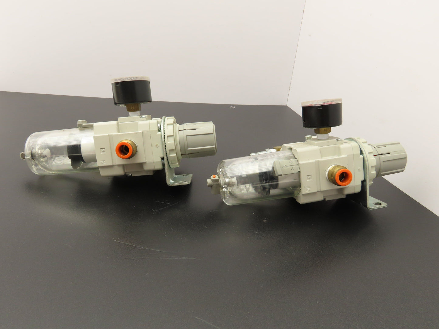 SMC VHS30-N03B-Z Regulator Filter Valve Gauge Muffler Assembly Lot of 2