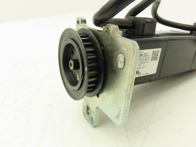 Yaskawa SGMAV-01ANA-YR12 AC Servo Motor 0.318Nm 100W 200vAC 3Ph 3000rpm
