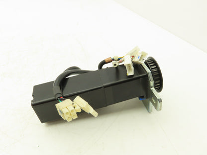 Yaskawa SGMAV-01ANA-YR12 AC Servo Motor 0.318Nm 100W 200vAC 3Ph 3000rpm