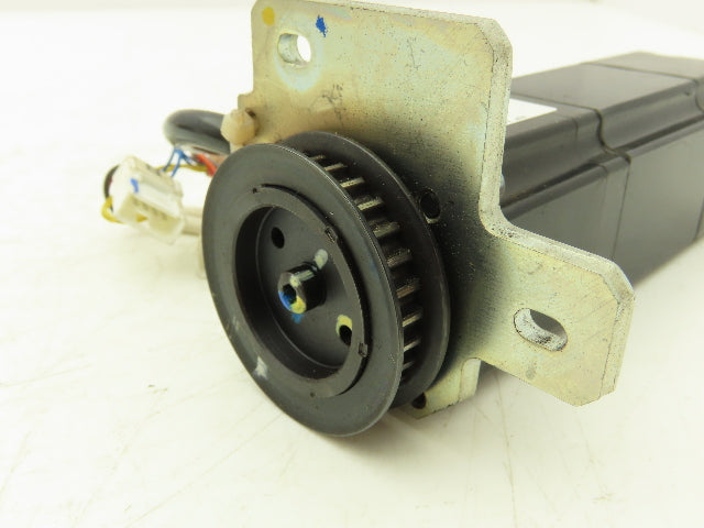 Yaskawa SGMAV-01ANA-YR13 AC Servo Motor 0.318Nm 100W 200vAC 3Ph 3000rpm