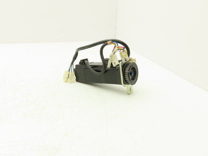 Yaskawa SGMAV-01ANA-YR13 AC Servo Motor 0.318Nm 100W 200vAC 3Ph 3000rpm