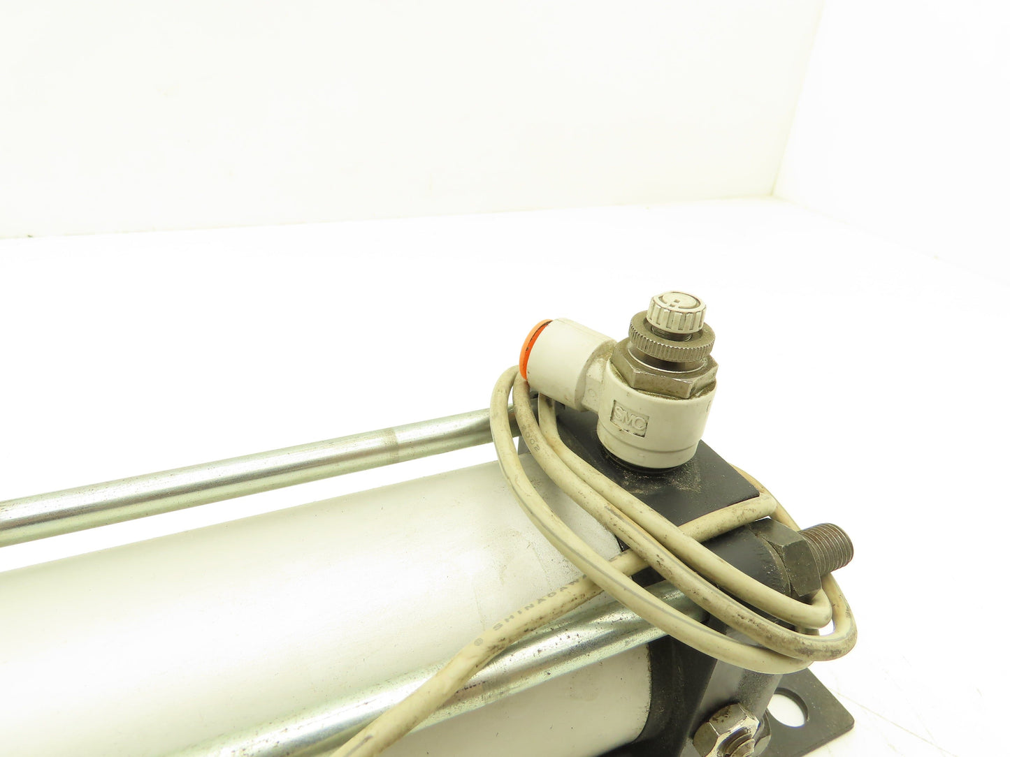 SMC CE2L63-200J-A54L Pneumatic Cylinder 63mm Bore 200mm Stroke 20mm Rod