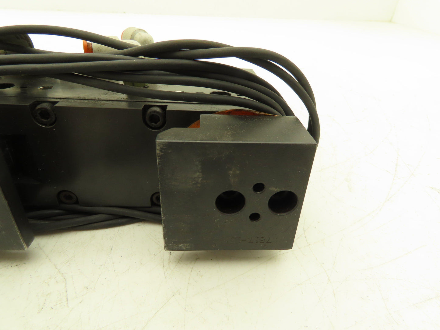 PHD GRC141-2-2001 Pneumatic Gripper 87PSI 40mm Bore 209lbs Grip Force