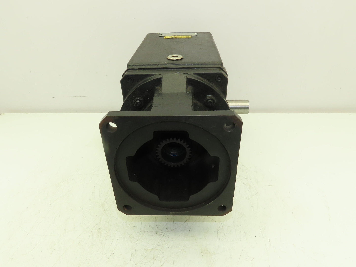 Stober K302VG0084MQ20 Servo Gearbox 8.4:1 Precision Gearhead Reducer RH Output